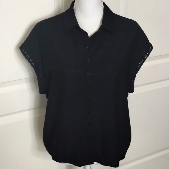 Mod Ref Button Down Top black short sleeve with cuff detail collared - Picture 1 of 10